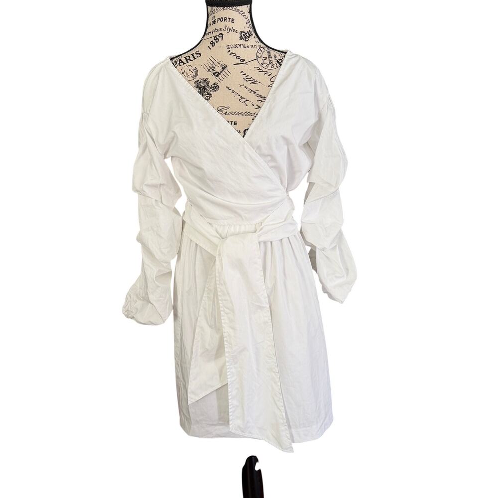 Club Monaco White V Neck Summer Special Occas Mini Dress Women’s size 0